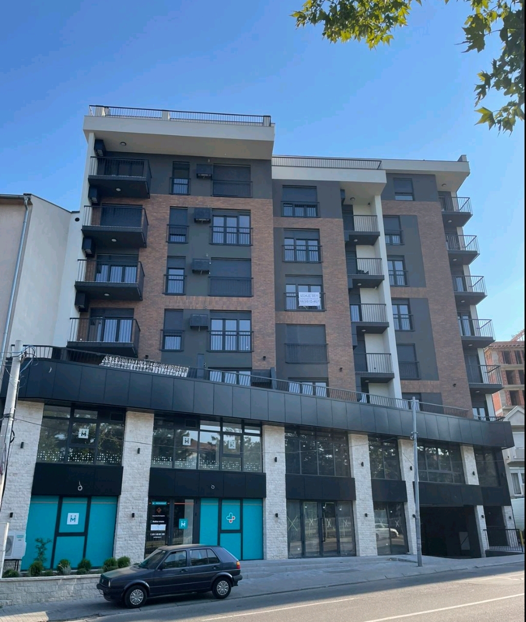 Izdajem garazno mesto