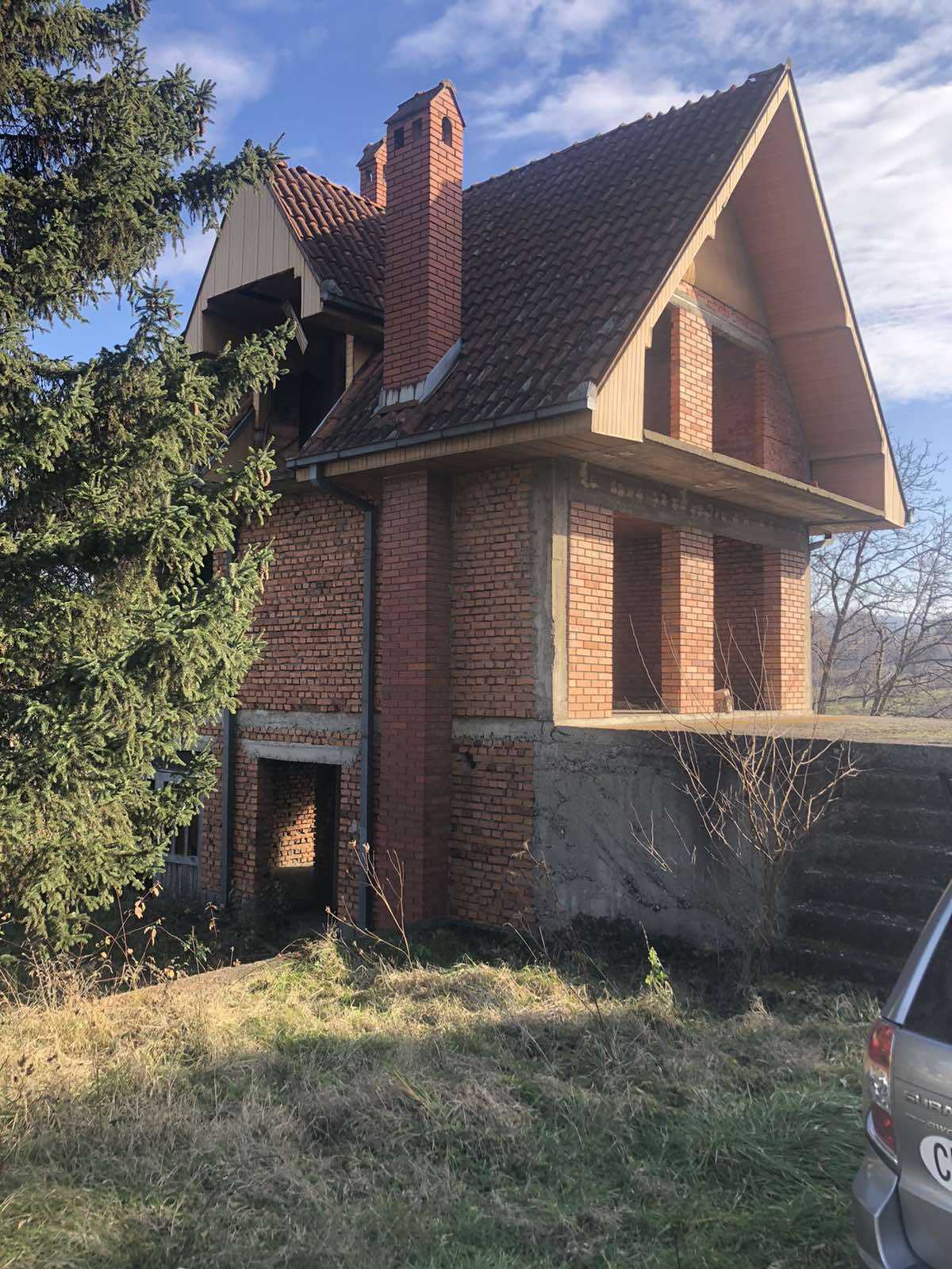 Prodajem kucu Golocelo-Kragujevac