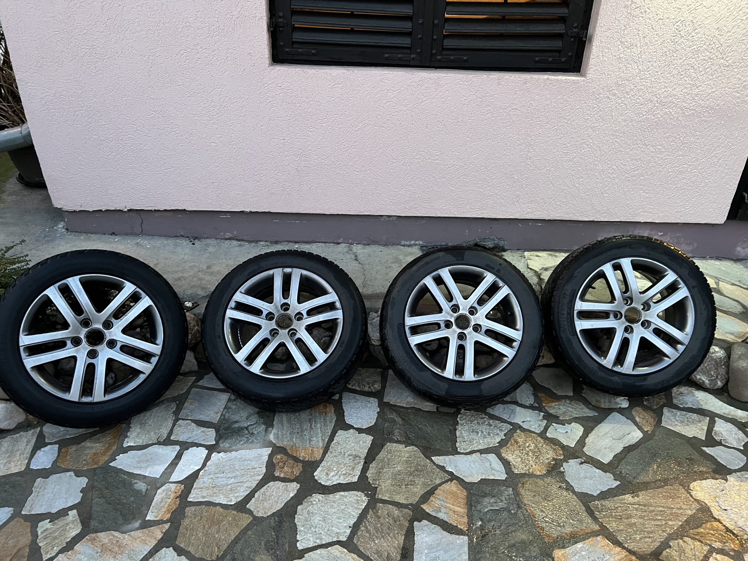 Alu felne 5×112 16″ sa gumama 205/55/16