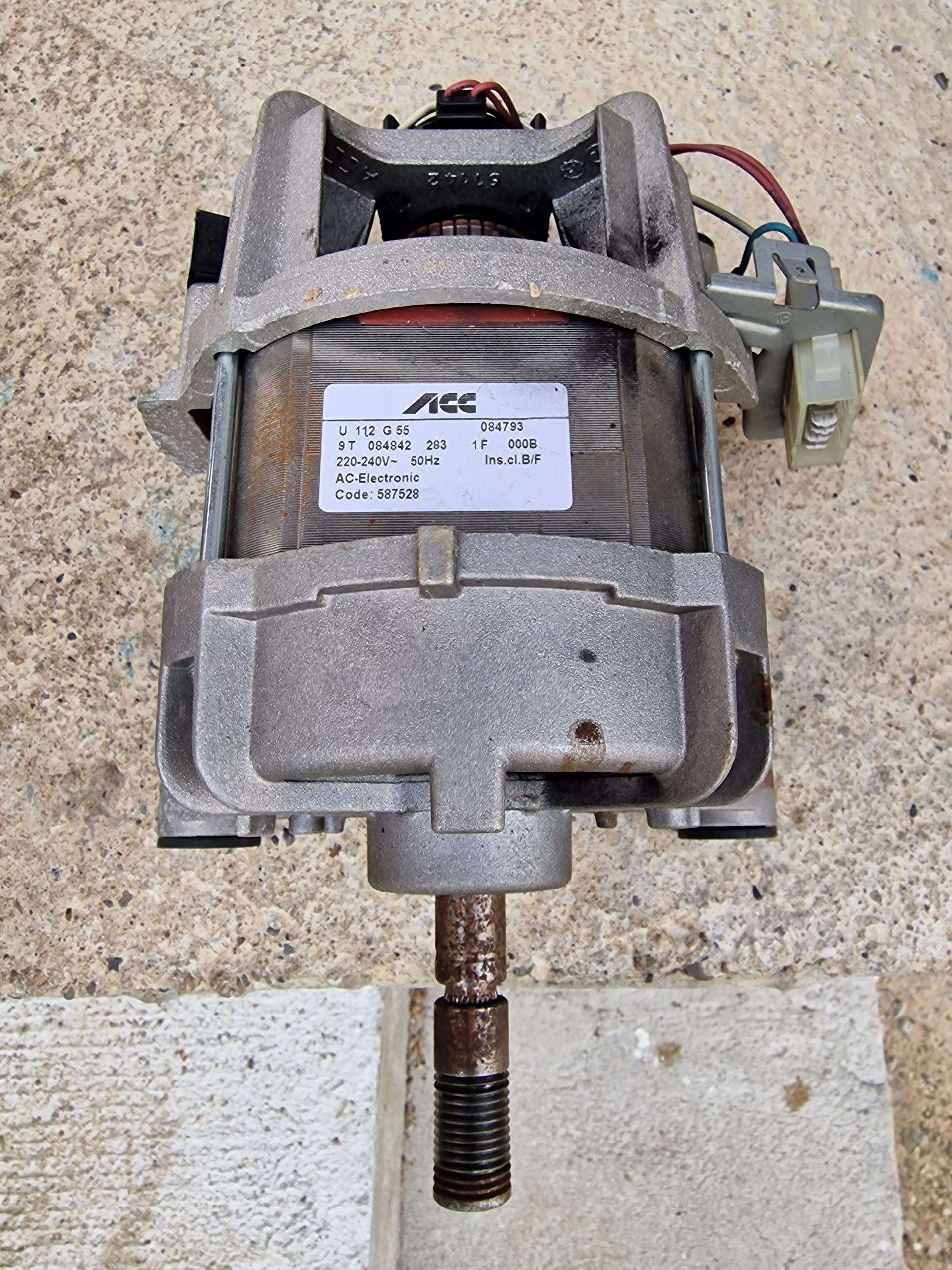 Elektro motor od veš mašine