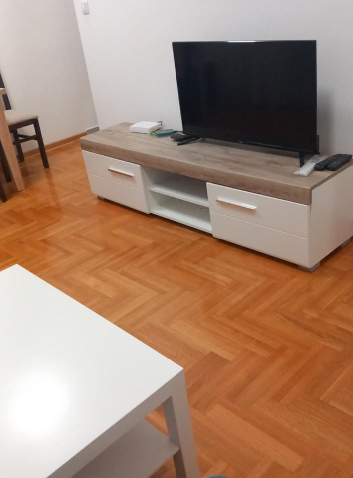 Izdajem jednosoban stan od 40m2 u Bg/Kumodraž,