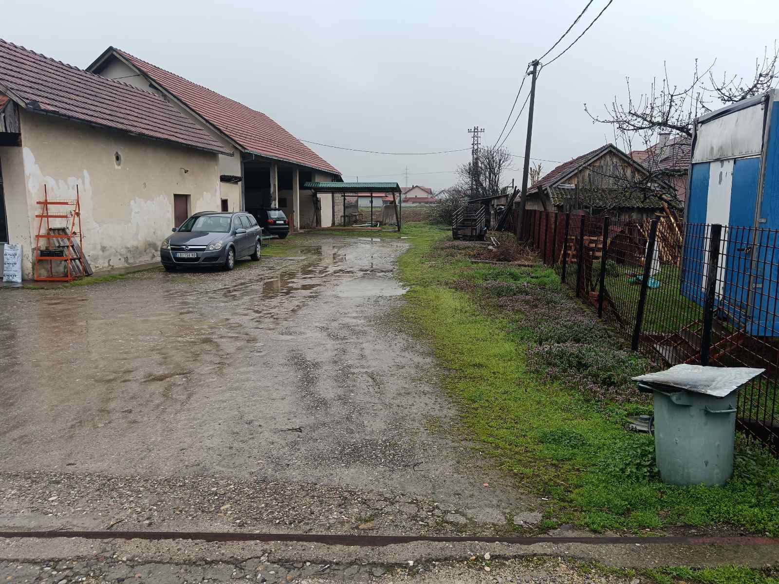 Plac i objekat u zakup – Loznica