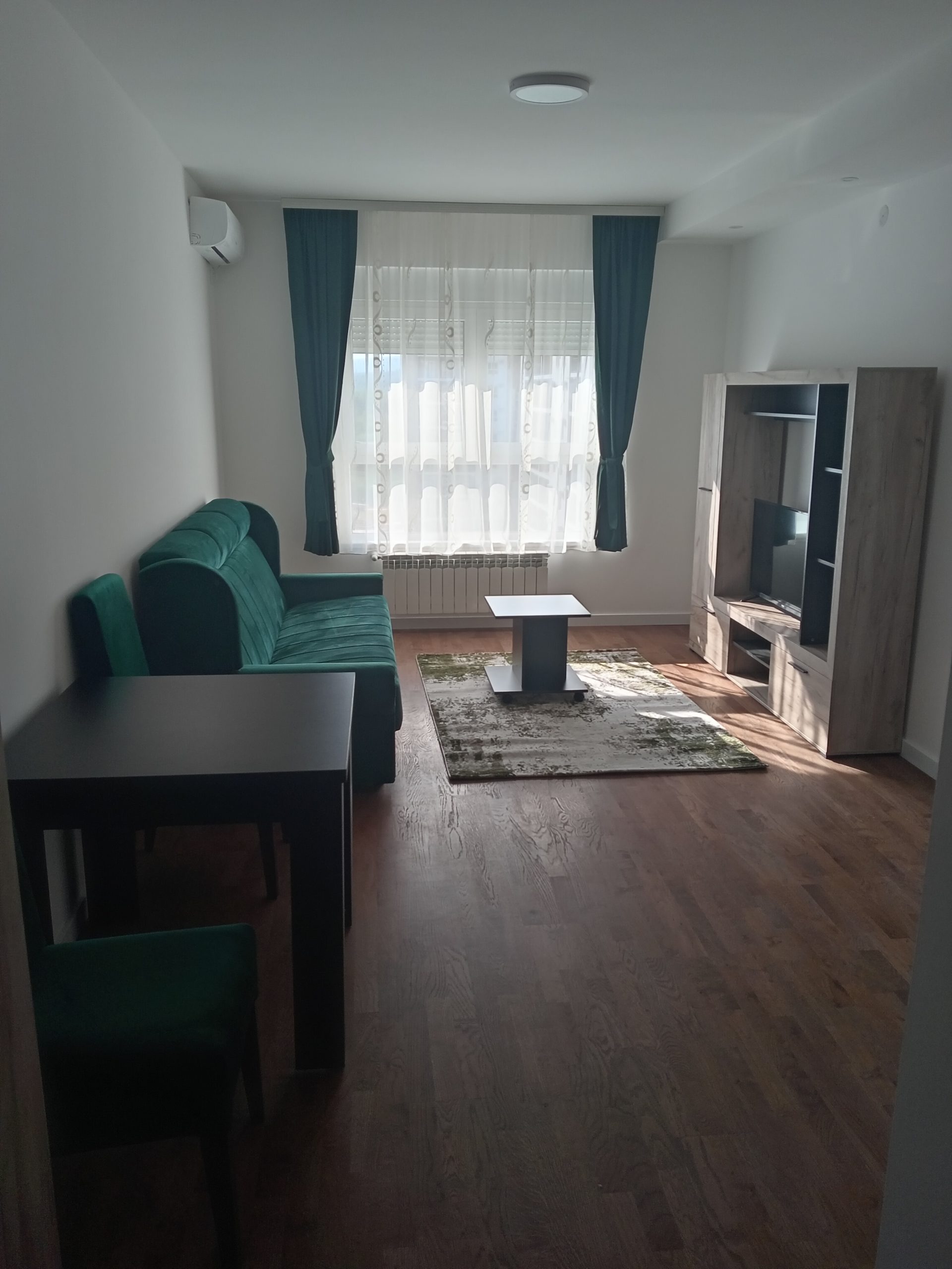 Izdajem garsonjeru 27m2 Novi bubanj
