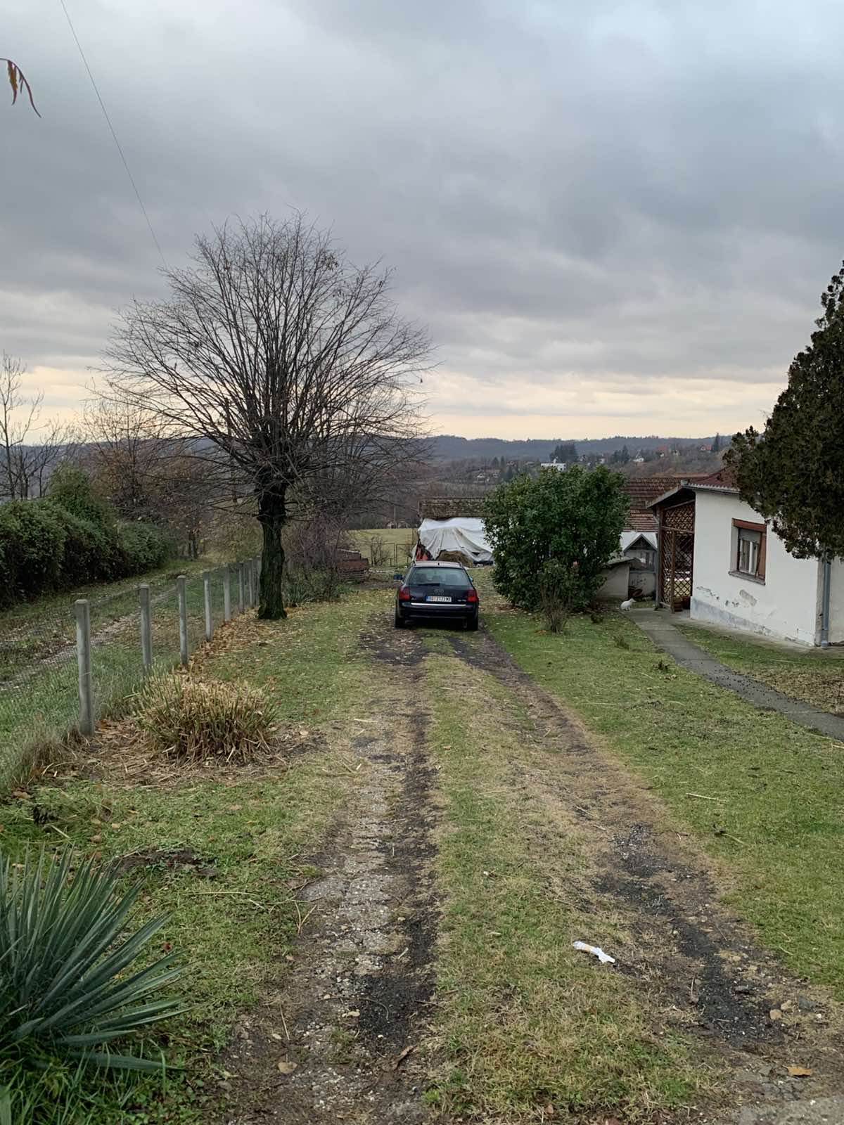 Na prodaju zemljište u Vrbovnu