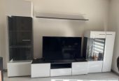 Prodaje se TV komoda sa 2 vetrine