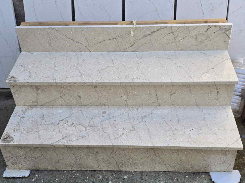 Veliki izbor stepenica spoljnih i unutrasnjih