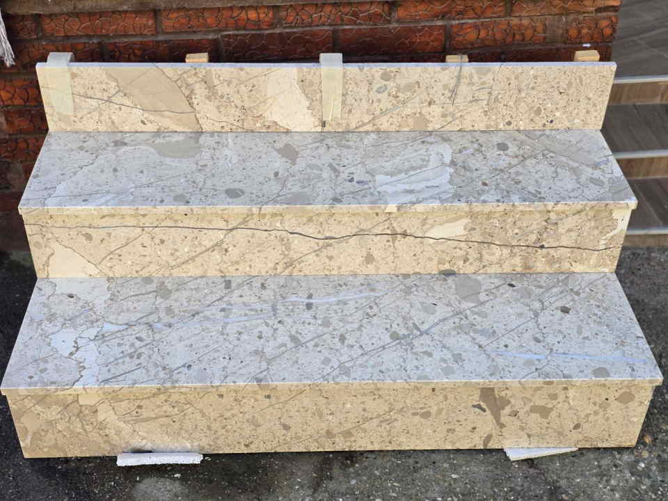 Veliki izbor stepenica spoljnih i unutrasnjih