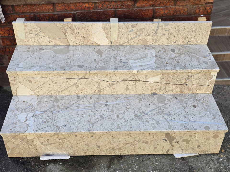 AKCIJA mermernih stepenica VEC OD 30 € m2