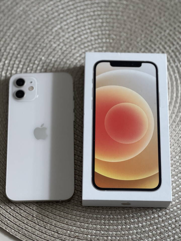 Iphone 12, white, 64gb Polovan u odlicnom stanju