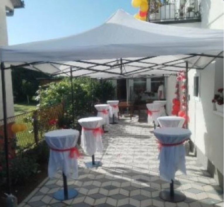 Iznajmljivanje barskih stolova i pagoda