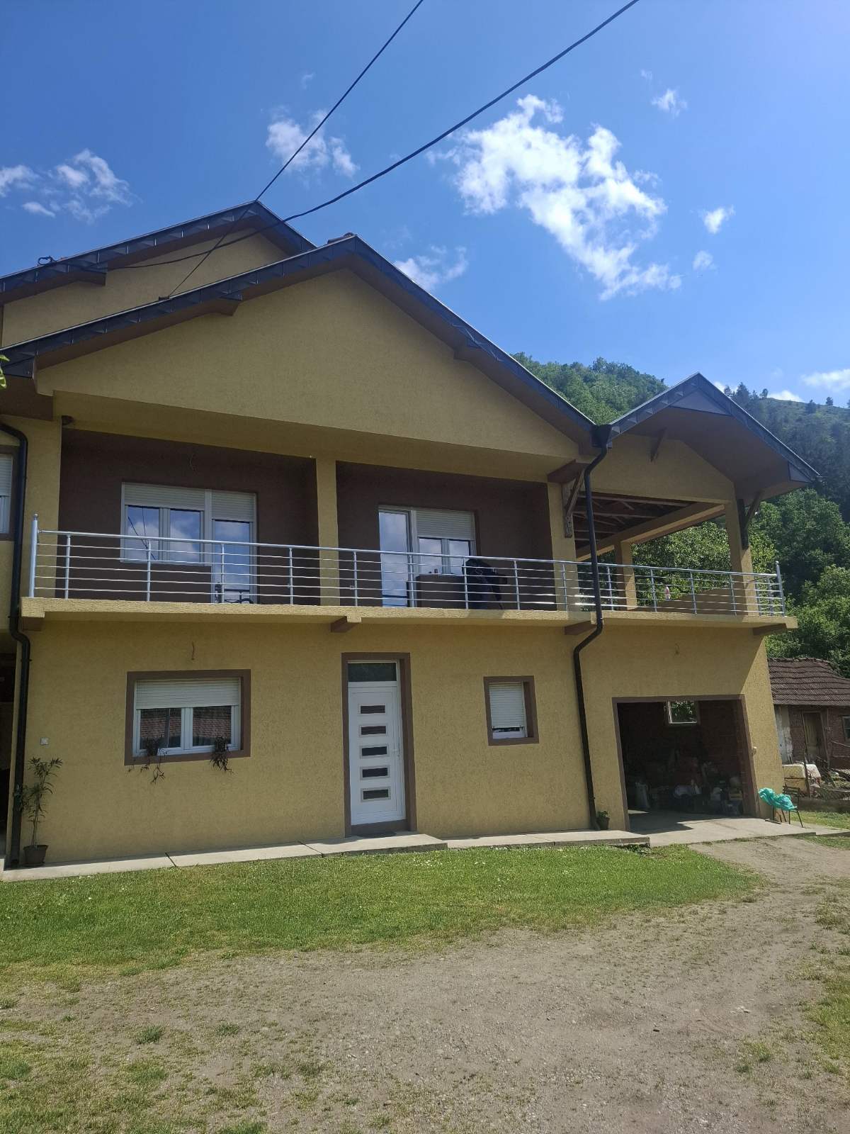 Izrada i ugradnja aluminijumskih ograda i kapija