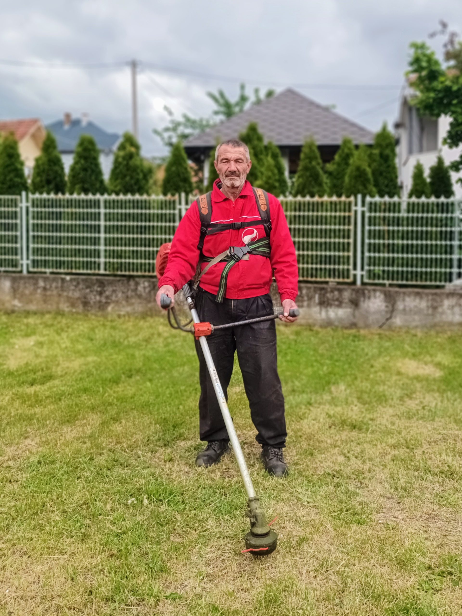 košenje profesionalnim trimerom