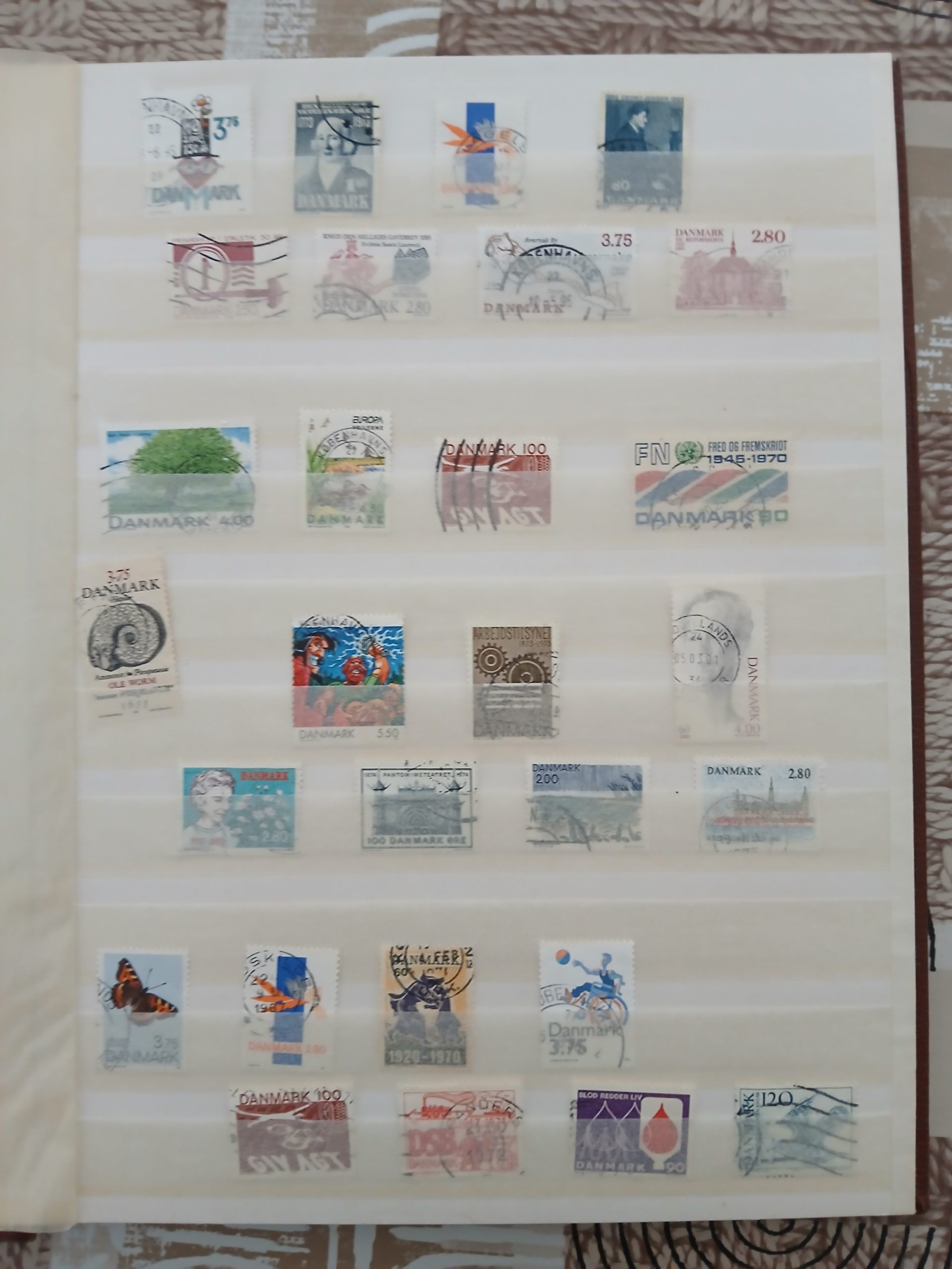 ALBUM SA FIL MARKAMA STRANE