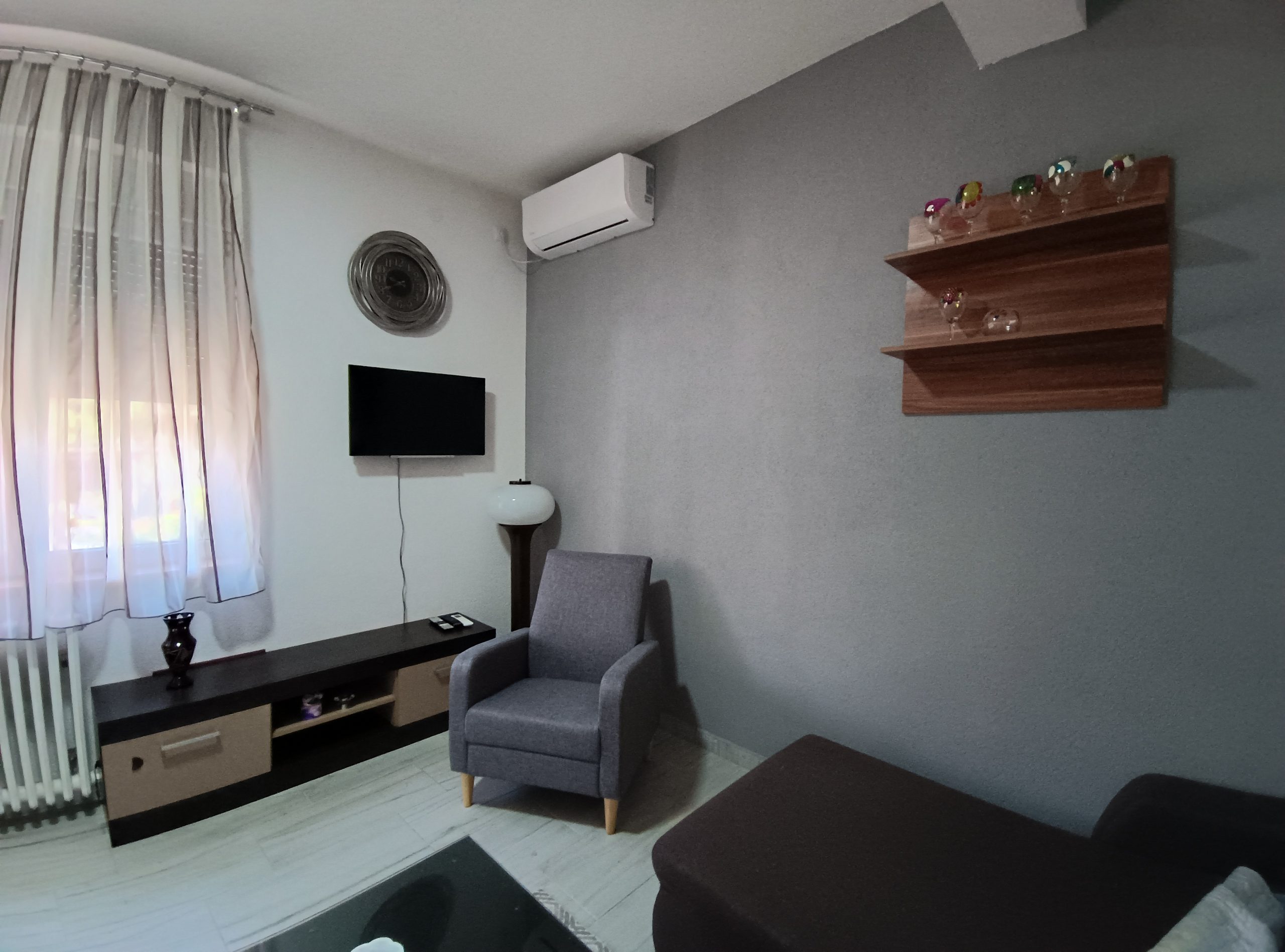 Dvosoban stan ul.Mihajla Iveše 5