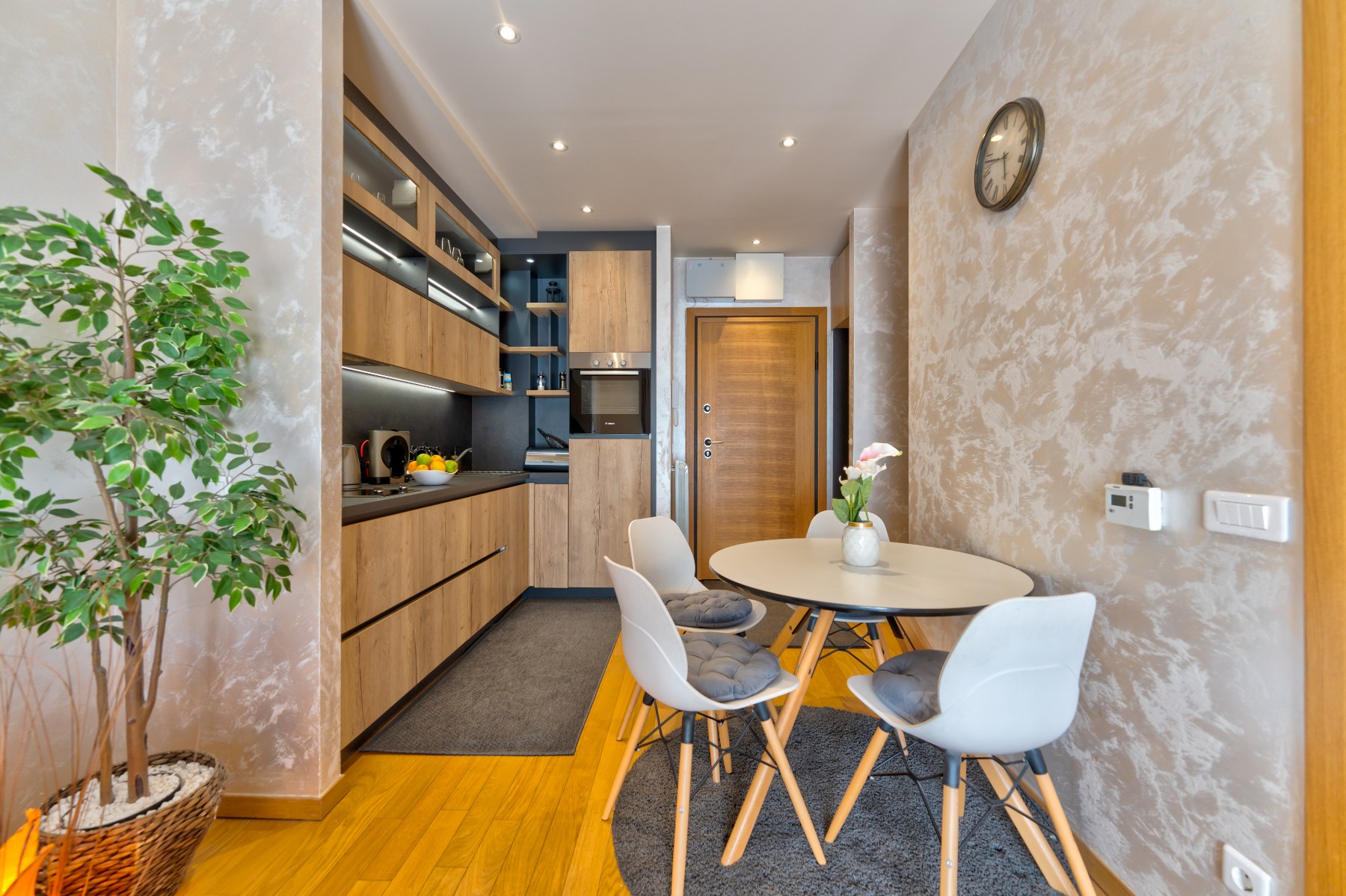 LUX STAN NA PRODAJU KALMAN