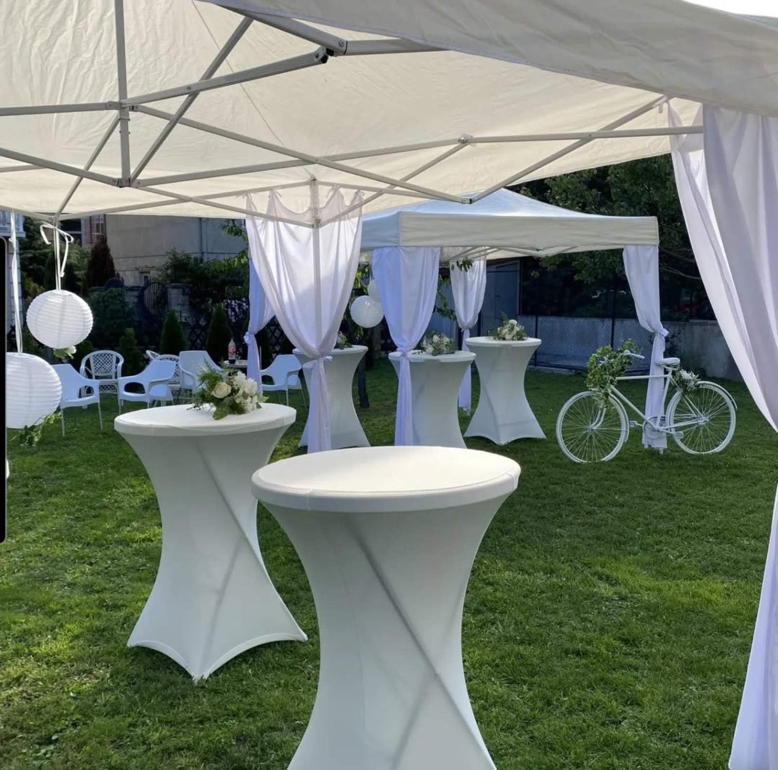 Iznajmljivanje barskih stolova i paviljona Subotica