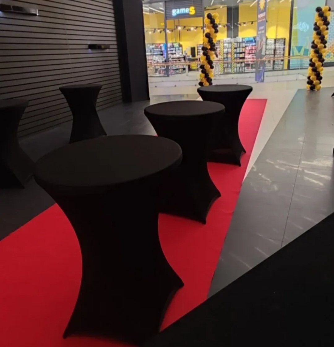 Iznajmljivanje barskih stolova i paviljona Subotica