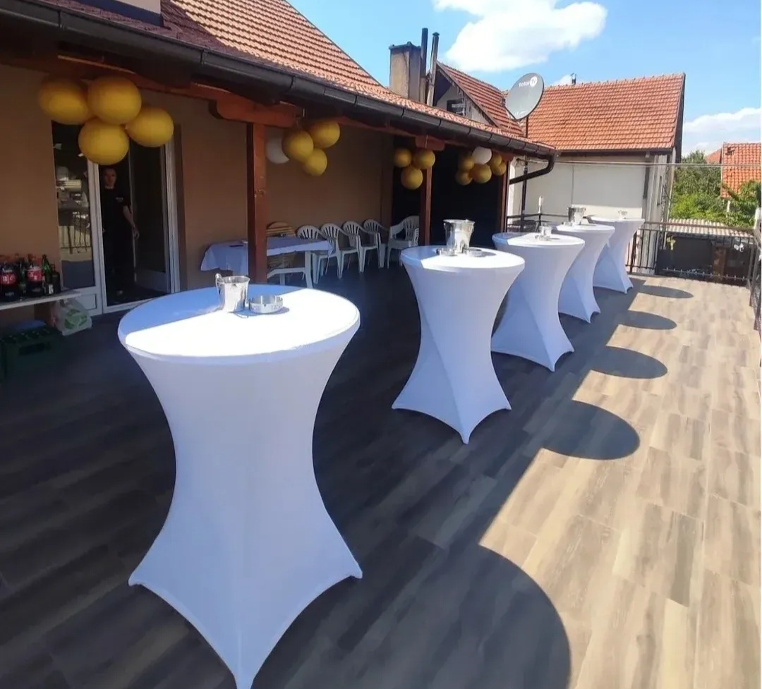 Iznajmljivanje barskih stolova i paviljona Subotica