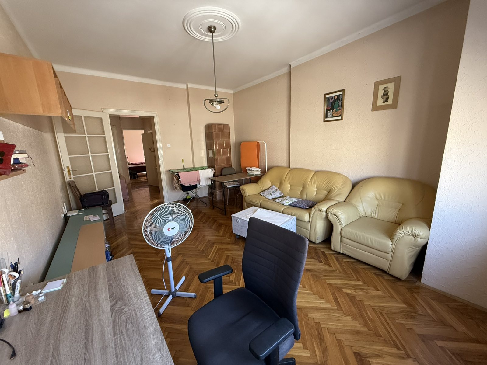 Izdaje se jednoiposoban namesten stan u ulici Kraljice Natalije, u samom centru grada