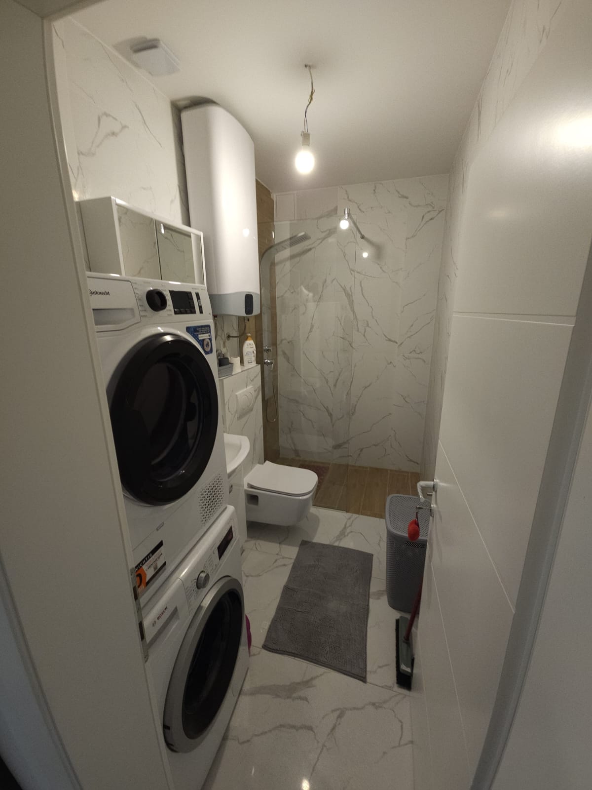 Izdaje se apartman u centru stobreca-hrvatska