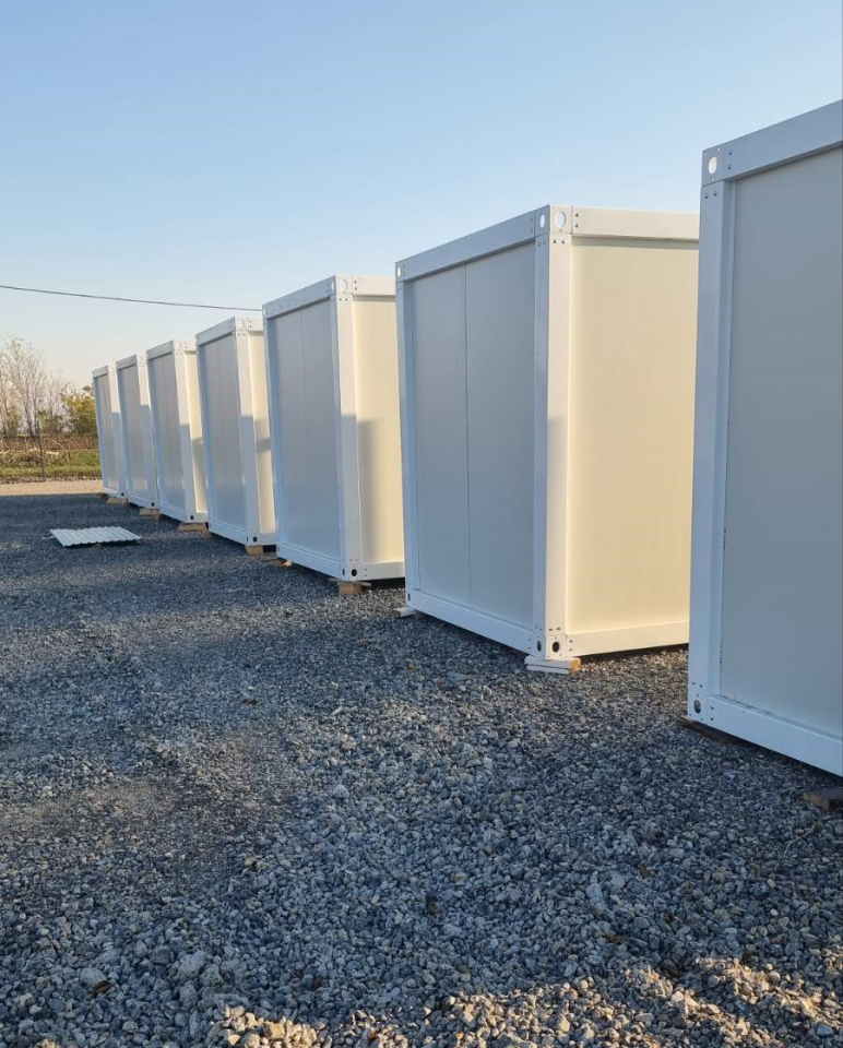 Prodaja kontejnera 6m×2,4m