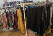 Prodajem preko 2500 komada garderobe