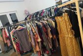 Prodajem preko 2500 komada garderobe