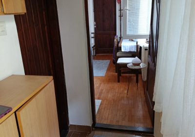 IMG-09ebd4696235199d2c960aea1c9e3607-V