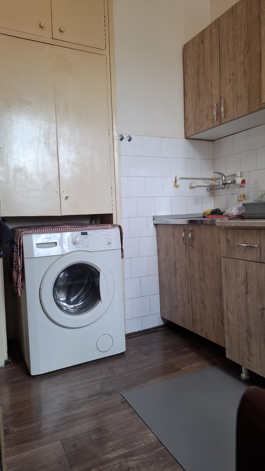 Izdajemo stan kod Medicinskog fakulteta