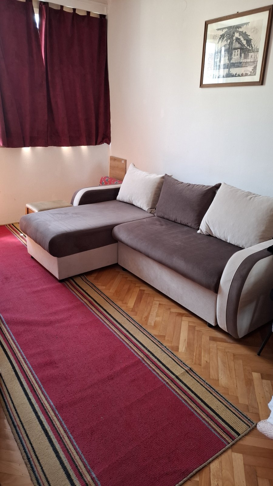 Izdajemo stan kod Medicinskog fakulteta