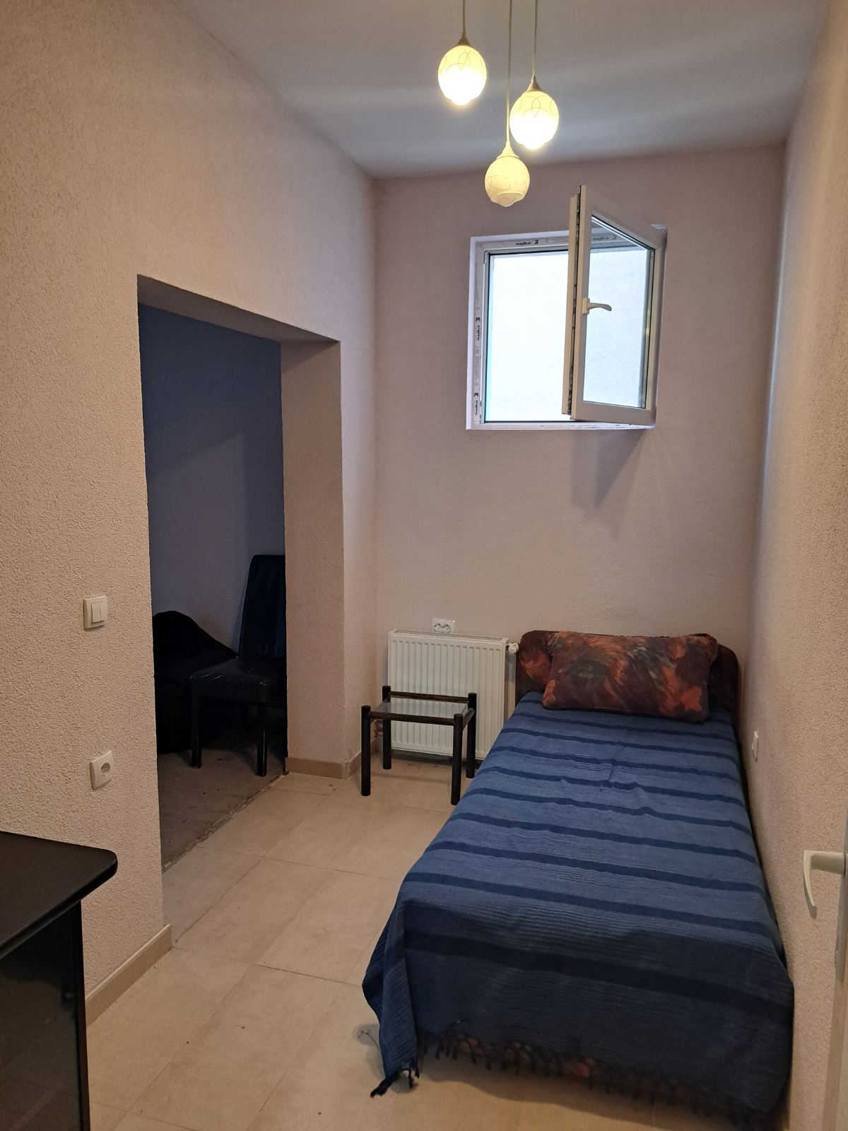 Izdajemo stan kod Medicinskog fakulteta