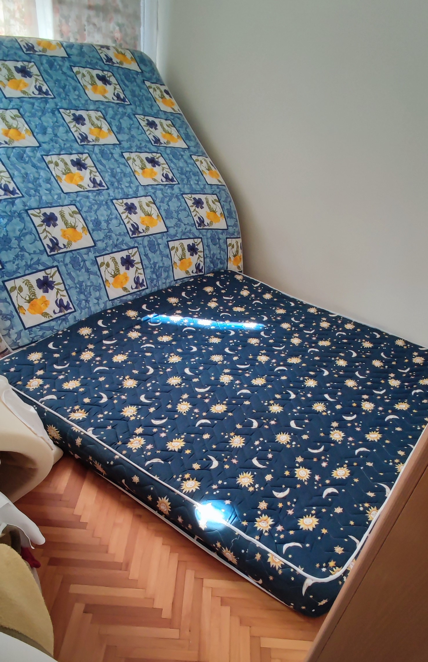 Na prodaju DVA DUŠEKA Simpo