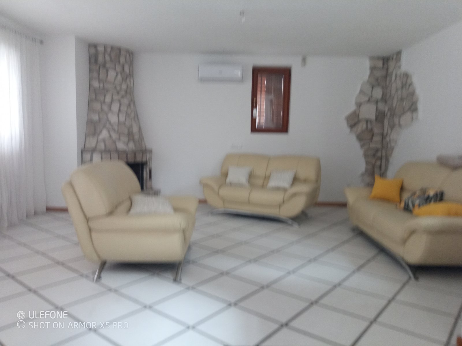 Odlicna kuca na Policama, Trebinje