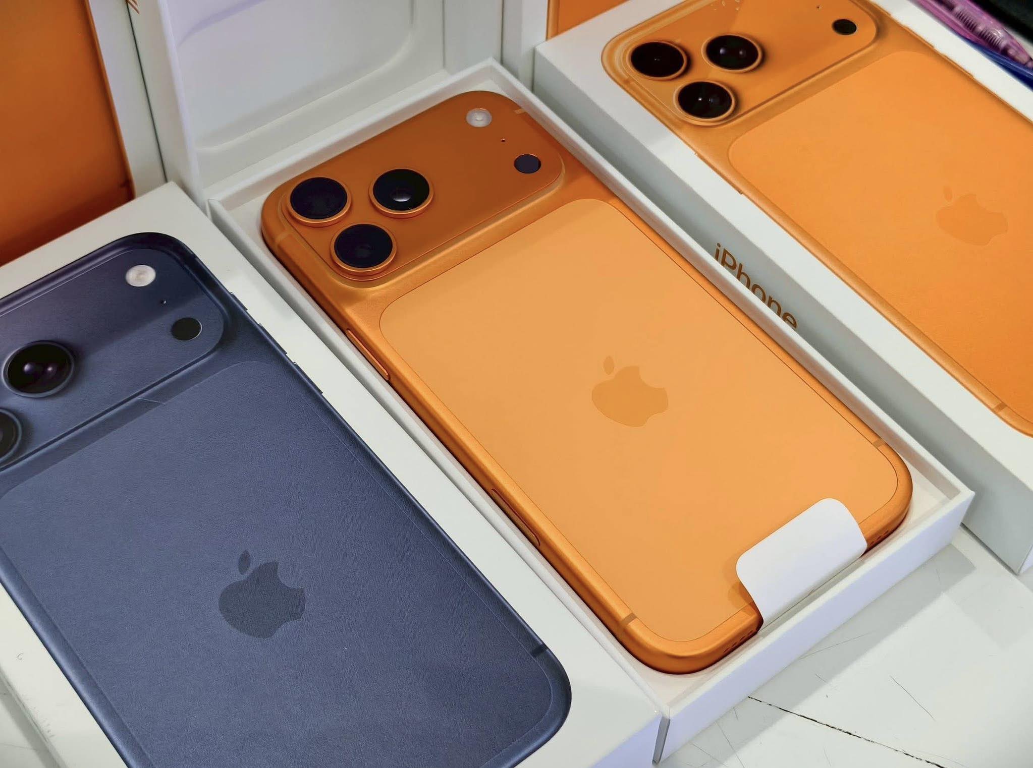 Apple iPhone 17 Pro Max, iPhone 17 Pro, iPhone 17, iPhone Air, iPhone 16 Pro Max, iPhone 16 Pro