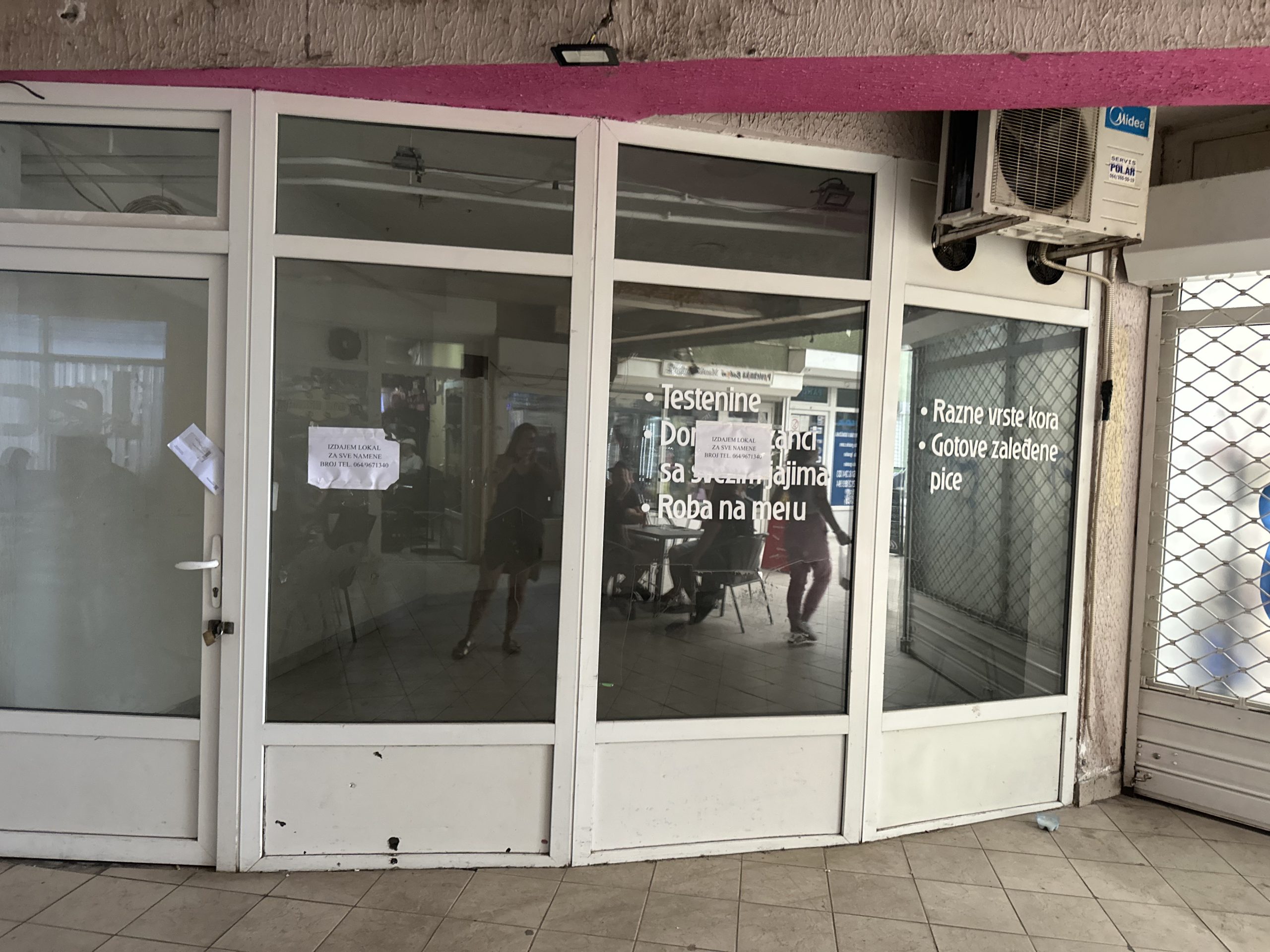 Izdajem lokal u TC Aerodrom