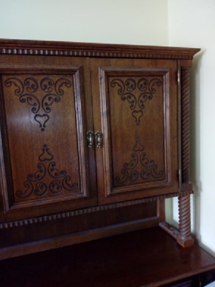 Garnitura vitrina i komoda