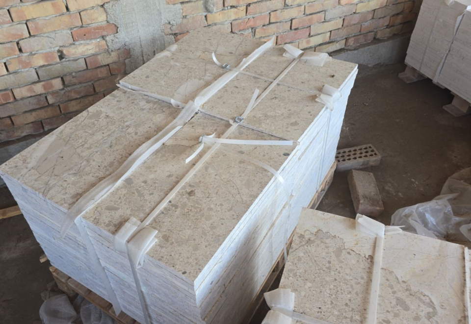 Velika rasprodaja mermernih i granitnih pločica