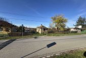 Prodajem plac sa kućom pored škole, Glumčevo Brdo