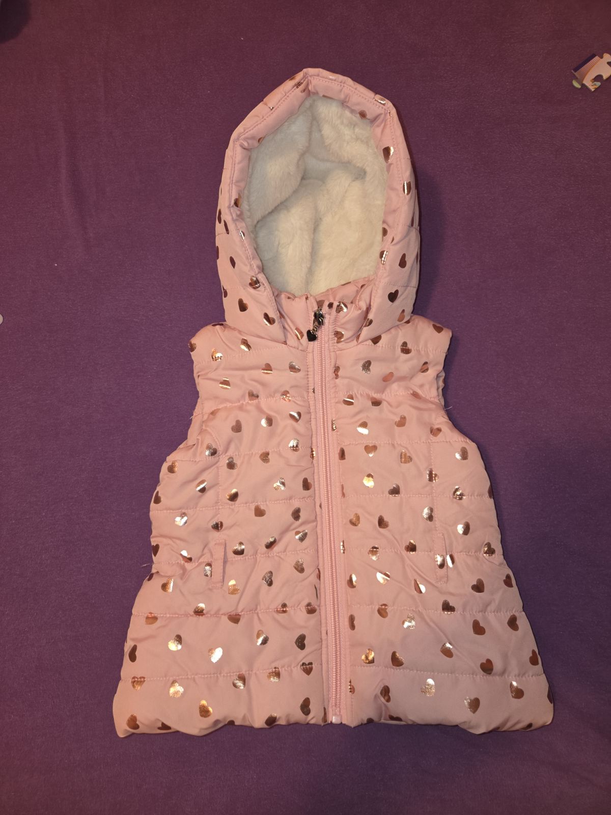 Prodajem prsluk za devojcice