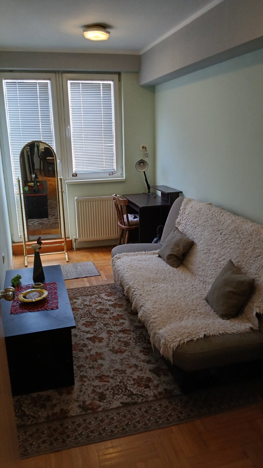 Izdajem namesten stan u Gušićevoj