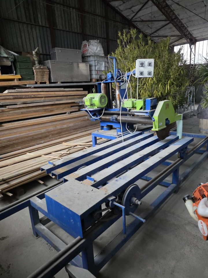 Prodajem frezu za secenje kamena i jos kamenorezackih masina