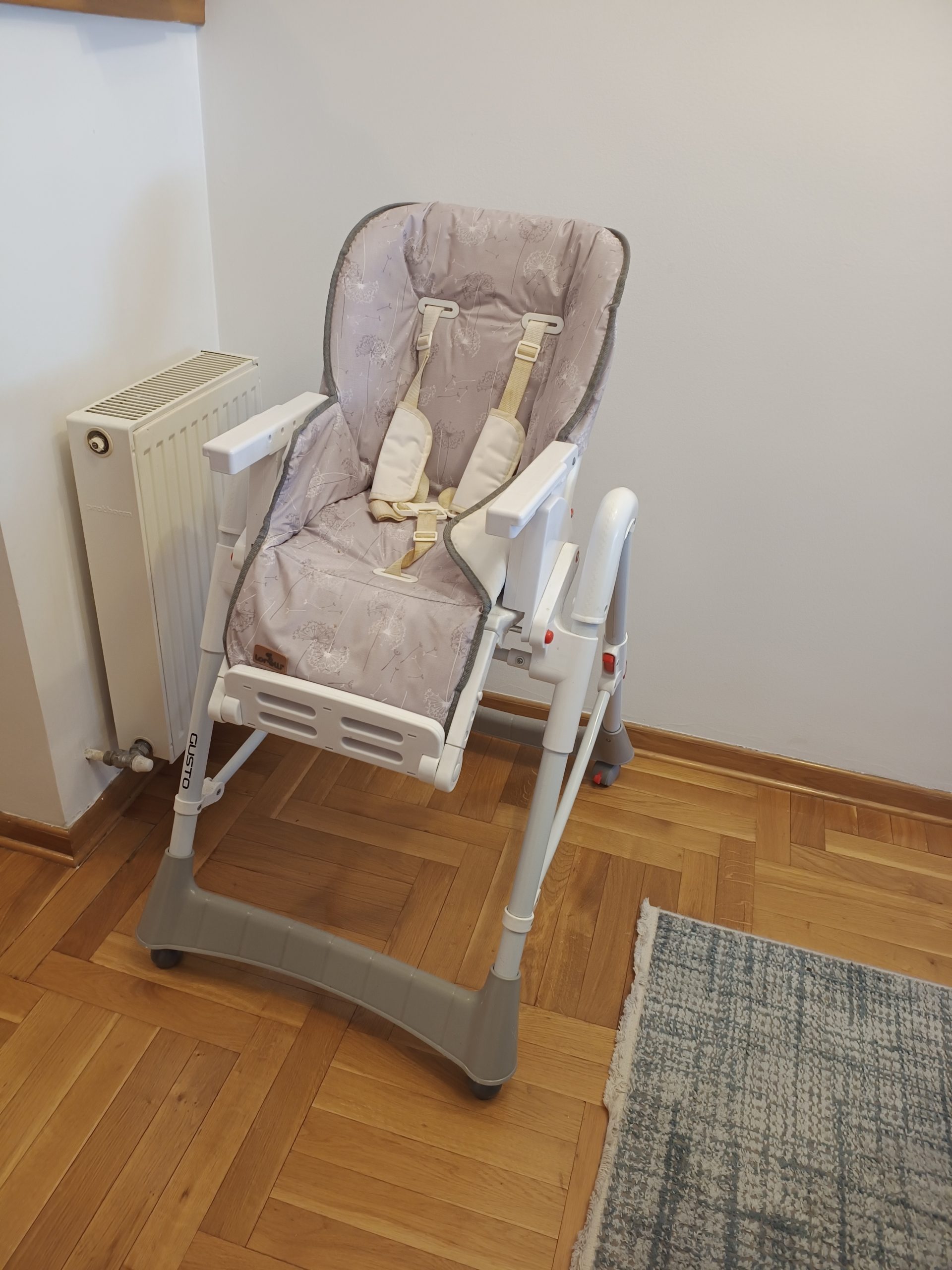 Stolica za hranjenje beba