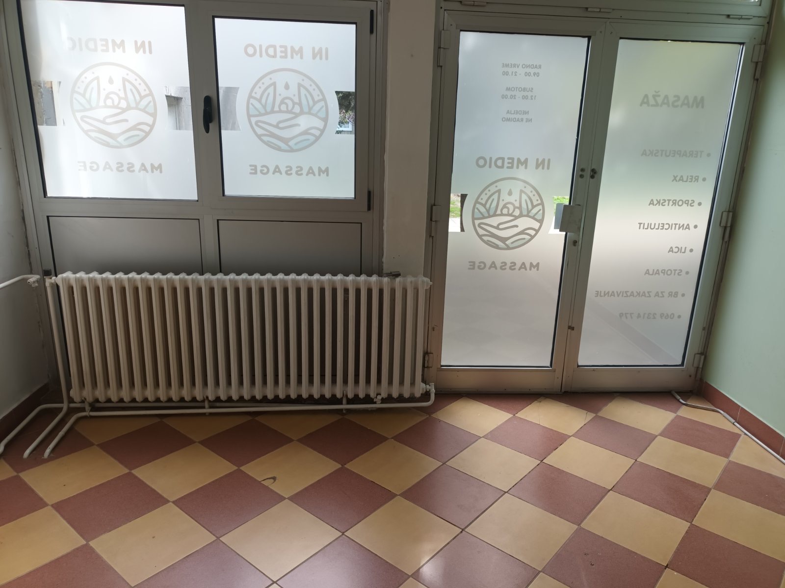 Lokal/Garsonjera 28m2 Aerodrom