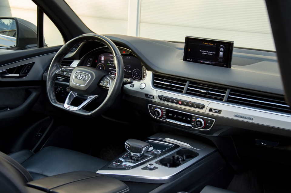 Audi Q7 e tron 2016 god hibrid dizel/struja