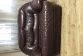 Prodajem kozni dvosed dimenzije 150x100x90