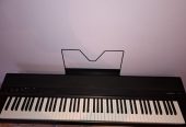 Na prodaju električni klavir, MEDELI SP201