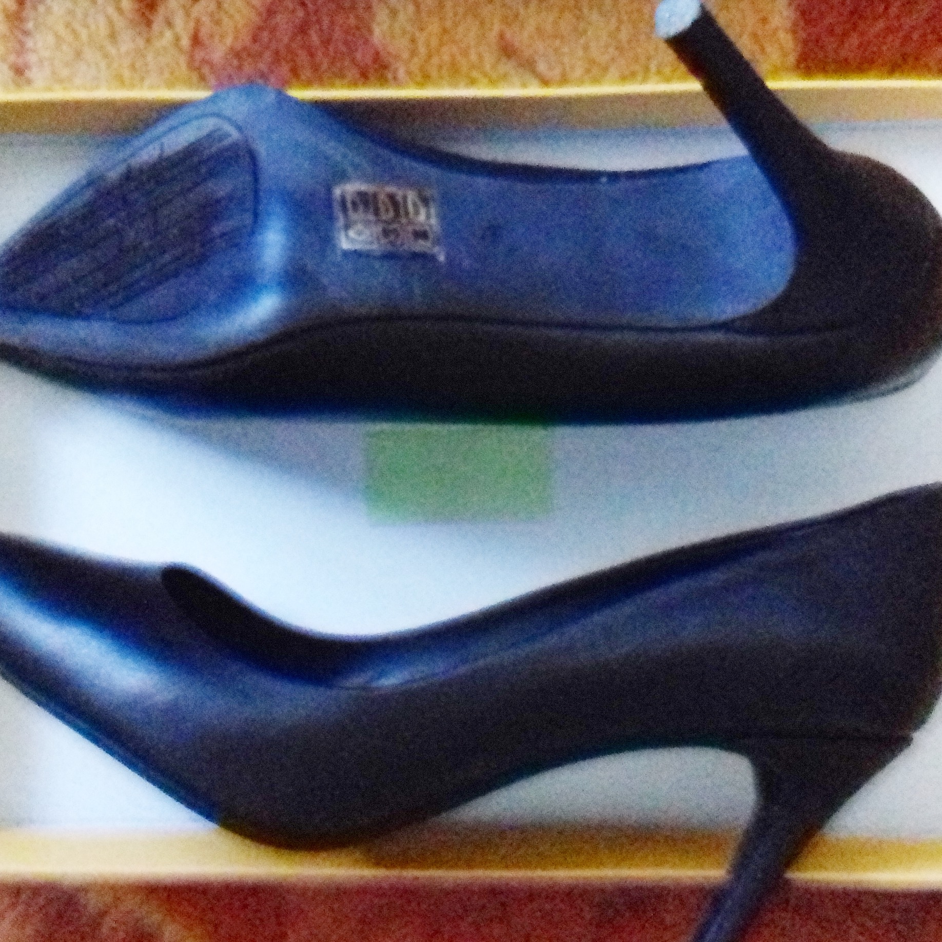 Zenske kozne salonke