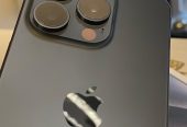 Prodajem Iphone 15 pro(128gb)