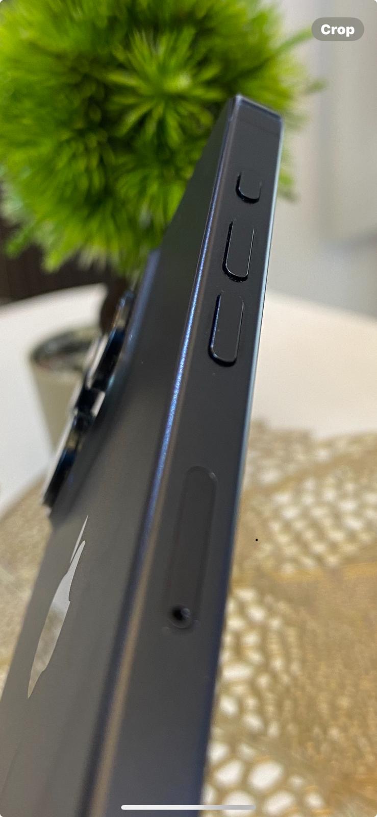 Prodajem Iphone 15 pro(128gb)