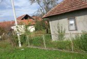 Izdajem kuću u Gruži